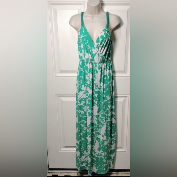 New York & Company Dresses & Skirts - NY &Co. Green and White Floral Maxi Dress/Large.